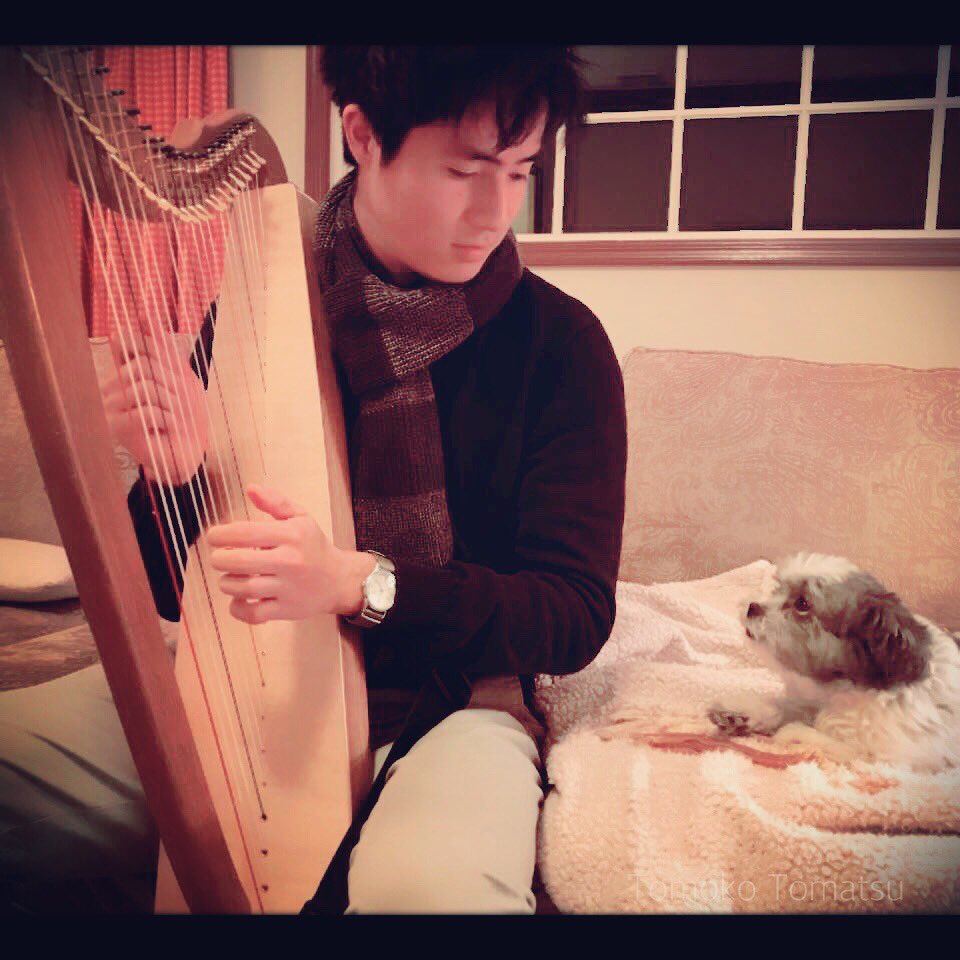 Bedside_Harp's tweet photo. Music is the silence between the notes - Claude Debussy 
#bedsideharp #harp #mindfulness #healing #musicinhealthcare #breathe #intention https://t.co/SKNWnnpTY5