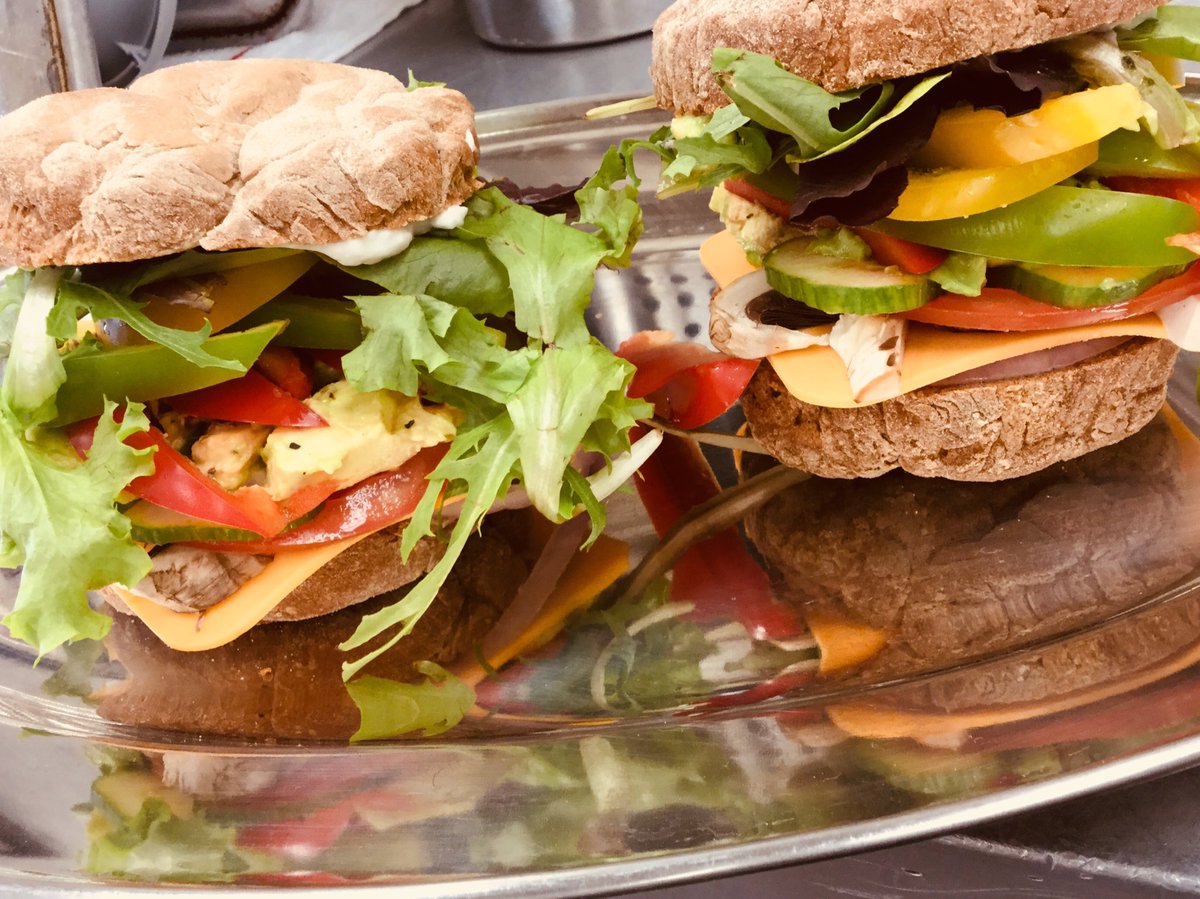 McmastersMeat's tweet photo. Vegan sandwiches at McMasters! WHAT!?!? https://t.co/IemweOeegm