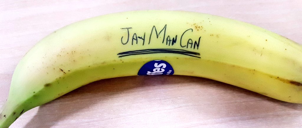 JayAhmed132's tweet photo. Banana o'clock 

#banana #JayManTrain #healthyliving #JayManCan @superdaz777 @MikeBurke72 @Tank_Girl_1 @MENnewsdesk #Foodie https://t.co/x4JFENwwhQ