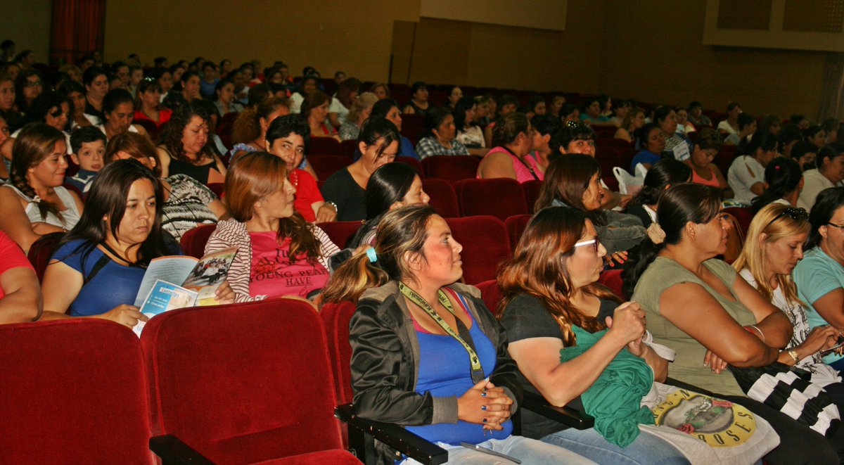 UEPLaRioja's tweet photo. Ultima clase de "GUIAR” destinada a las titulares del programa Ellas Hacen. Celebramos y felicitamos a todas aquellas mujeres que tomaron la iniciativa de inscribirse y realizar así un cambio cualitativo en su vida,  felicidades para todas aquellas nuevas alumnas universitarias https://t.co/WL1tXr9Z2p