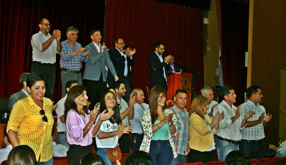 UEPLaRioja's tweet photo. Ultima clase de "GUIAR” destinada a las titulares del programa Ellas Hacen. Celebramos y felicitamos a todas aquellas mujeres que tomaron la iniciativa de inscribirse y realizar así un cambio cualitativo en su vida,  felicidades para todas aquellas nuevas alumnas universitarias https://t.co/WL1tXr9Z2p