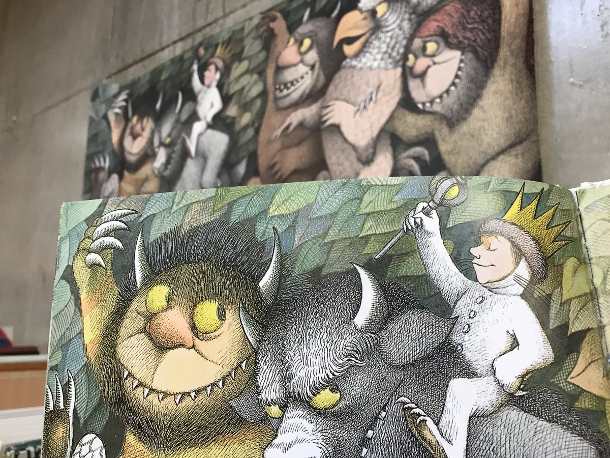 Esta es nuestra #elección #literaria , tras visitar la #biblioteca con nuestro “ #criticoliterario “ #DondeVivenLosMonstruos de Maurice Sendak