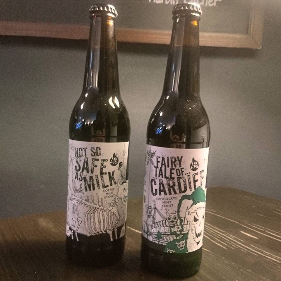 Rumour has it that Santa is fed-up with sherry... So treat him to some treats from the Whitchurch Christmas Fair on Friday.
<a href="/craftydevilbrew/">Crafty Devil Brewing</a> have fab gift packs of their beer.
And, Afal y Graig are joining us with lush ciders, and festive Mulling Cider for you to warm up at home.