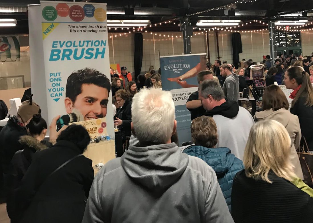Its always great when we see peoples reaction to the Evolution Brush.  Booth was a great success at the market and lot of people bought the brush a gift for themselves and to give.  Head to go.evolutionbrush.com  #greatgifts #christmasgiftideas #awesome