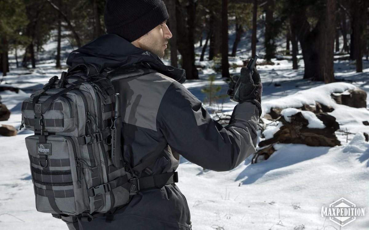 MAXPEDITION's tweet photo. #tbt to playing in the snow with the Falcon-II Backpack.  Winter is coming ~ what is your favorite pack to take out on a snowy adventure?

Get more info here: https://t.co/ePIY8UnqQp

#Maxedition #Legacy #Falcon #backpack #backpacks #backpacking #bag #bags #gear #throwback #snow https://t.co/kk1lq4vV3n