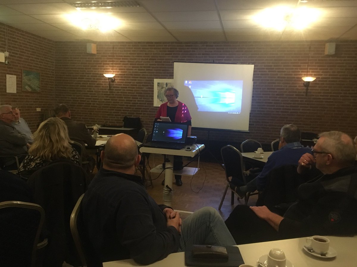 vvdoldambt's tweet photo. Vanavond aanwezig in #Partycentrum #Finnewold voor een presentatie over de beoogde #zonneweide! https://t.co/esgHS1Jzwo