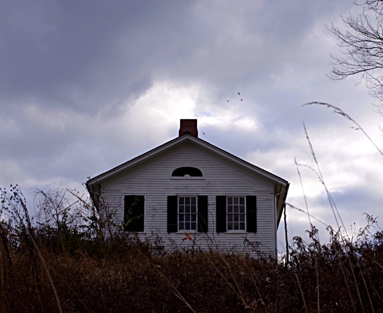gcLABRADORS's tweet photo. Here's a photograph of the Lathrop House in Sylvania on a cloudy day. 
#architecture
#photography 
#Toledophotography
#history
#undergroundrailroad
#CivilRights https://t.co/ymPSfIZhlZ