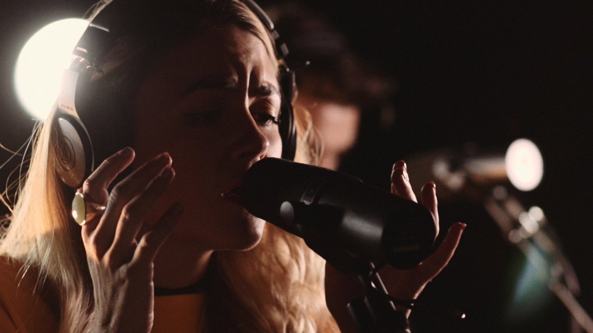 idobiradio's tweet photo. We had @cardiknox calling all the bad boys in studio so check them out playing here! - https://t.co/eUpbCpV2J3 https://t.co/3vXdG1KGuv