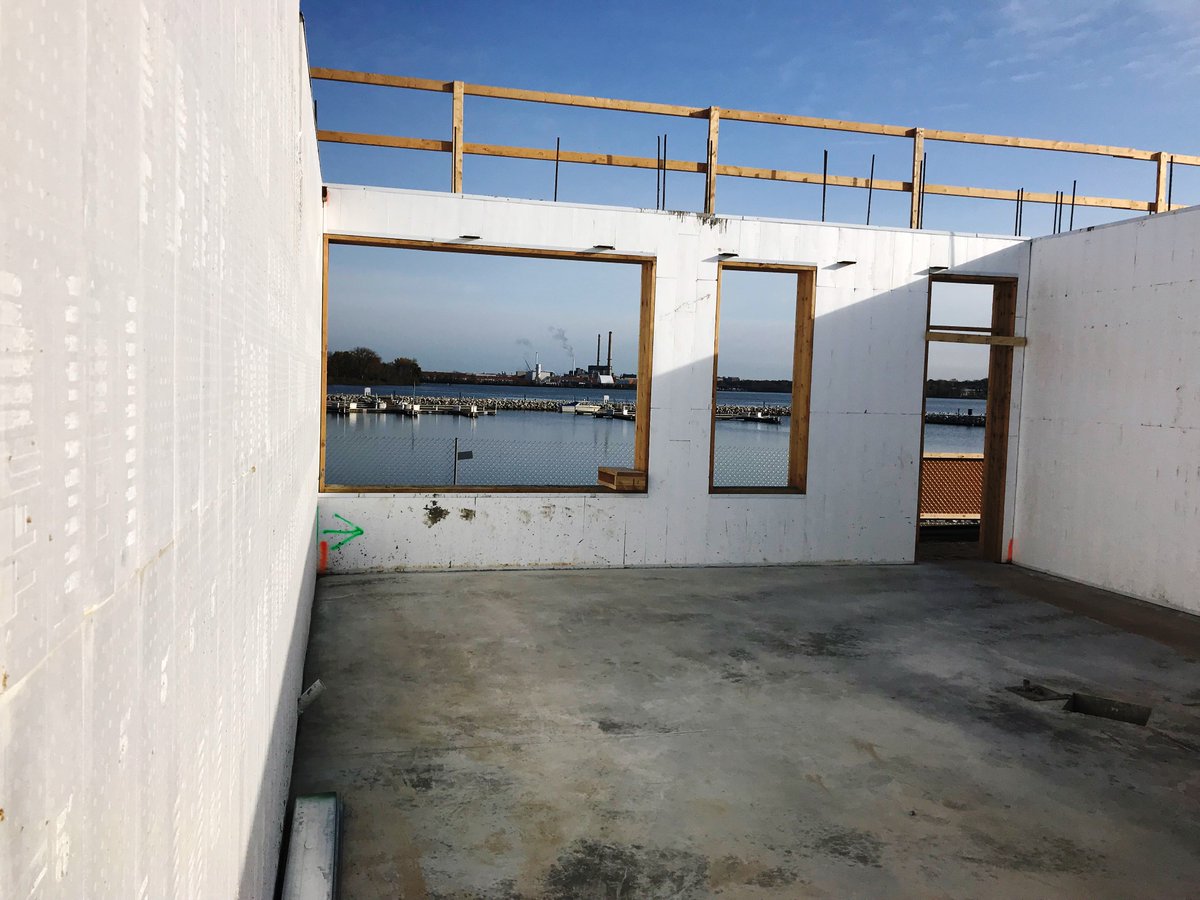 TFForming's tweet photo. Manseau Flats located in Green Bay, Wisconsin is continuing to move forward.  Energy Efficient and Disaster Resistance Apartment Building that should be ready for move-in Fall of 2018. #buildwithstrength #icf #tfsystem https://t.co/ATvZFjTtZH