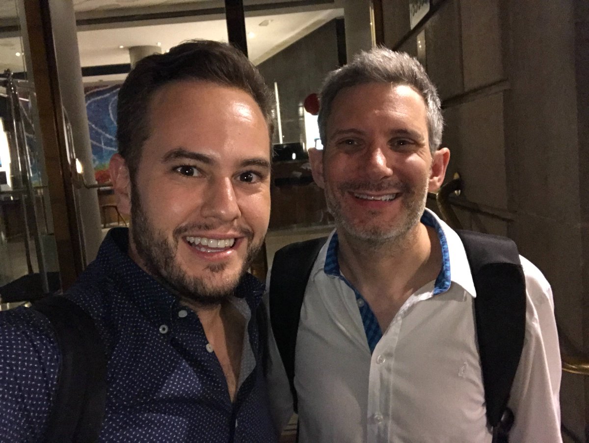 jorgeblass's tweet image. Magicians of the world, don´t miss the Book #Secrets from @anthonyowenmagi A great mind in Magic I have the  pleasure to work with. Go to @VanishingInc and get yours now!