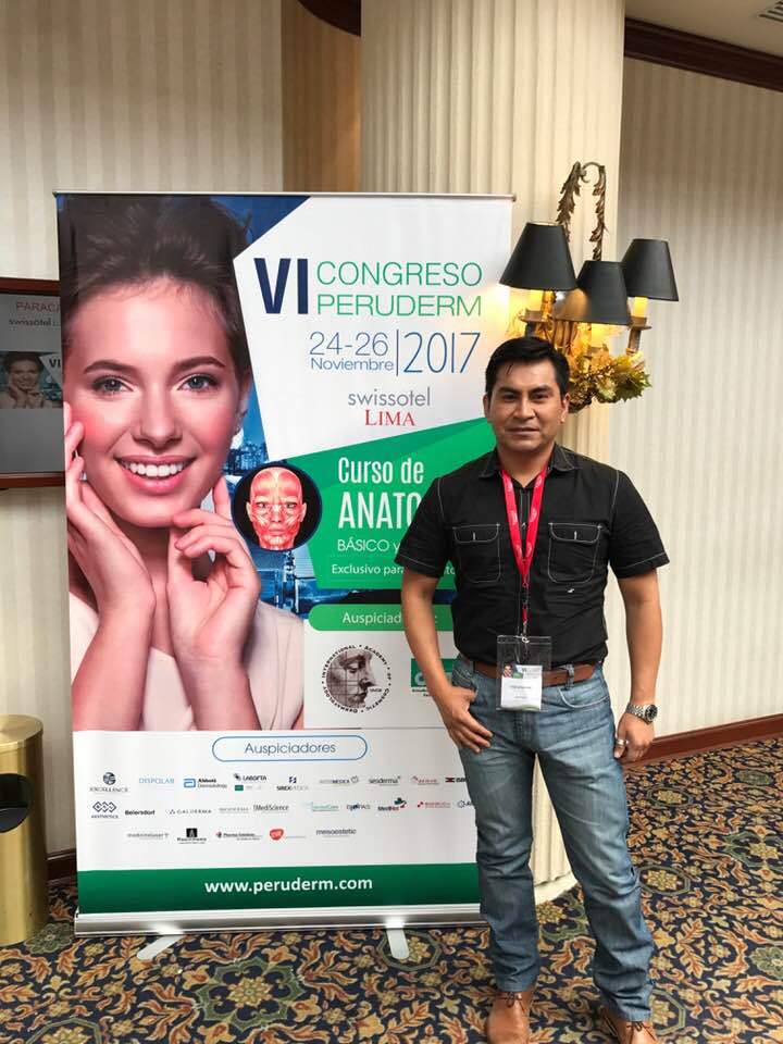 dermaperu's tweet photo. El Dr. Aparcana y el equipo de #Demaperu estuvo en el VI Congreso #PERUDERM 2017. Aprendimos muchas cosas, y ahora es momento de ponerlas en práctica. https://t.co/wKOgKR8NZO