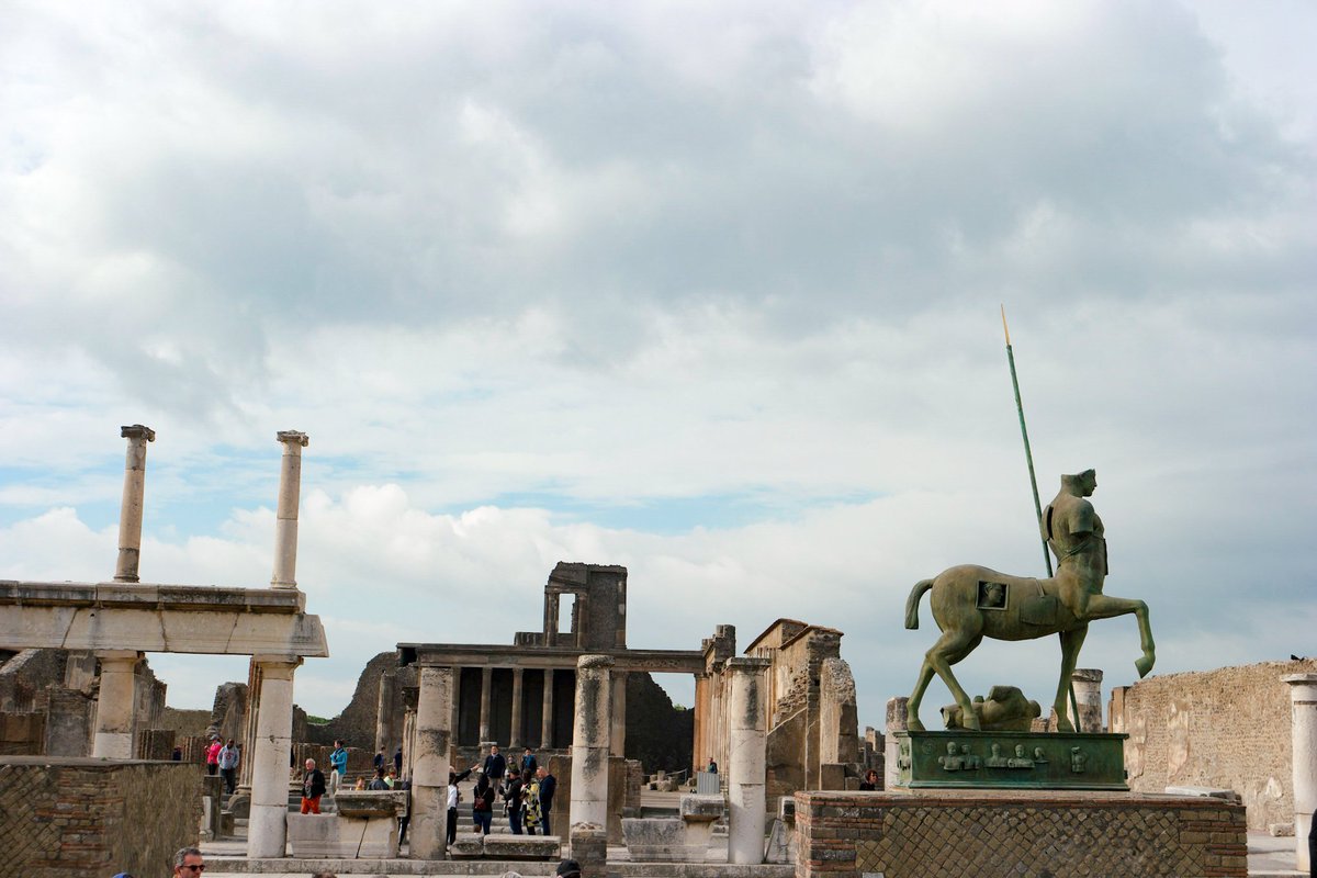 RobertaWard88's tweet photo. Impressioni e riflessioni sugli scavi di #Pompei
https://t.co/PH5zxanBi4 https://t.co/UOBVOT0RWo