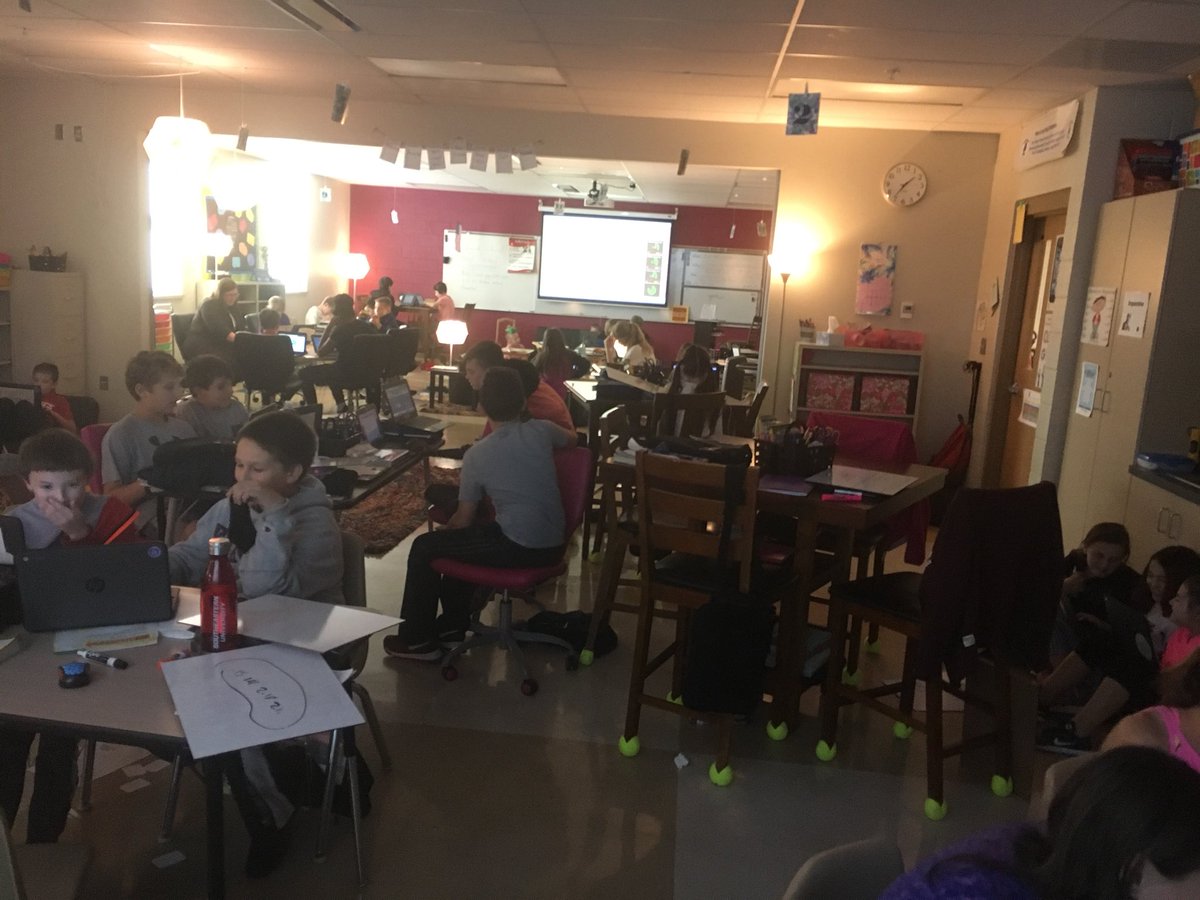skfronczak's tweet photo. #prideteam5 @WilsonsCreekInt collaborating and planning the day with station rotations in ELA & math today! #flexscheduling #igniteSPS #flexseating #choicelearning https://t.co/EE7UMGdWde