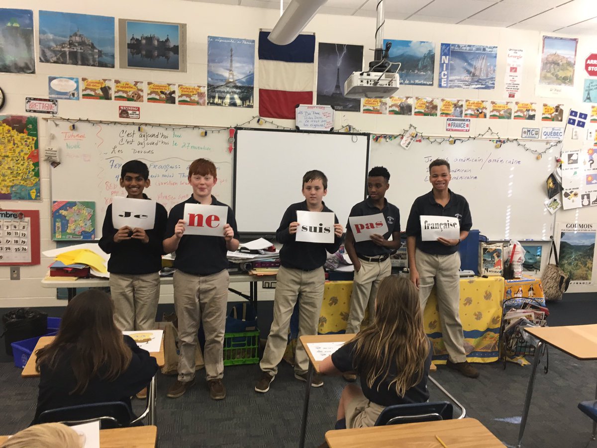 patriciaosulli1's tweet photo. WAMS French..walking through the steps the ne..pas sandwich #woodwardway @WAMiddleSchool @WAinternational @WoodwardAcademy https://t.co/xXK0T4wsJm