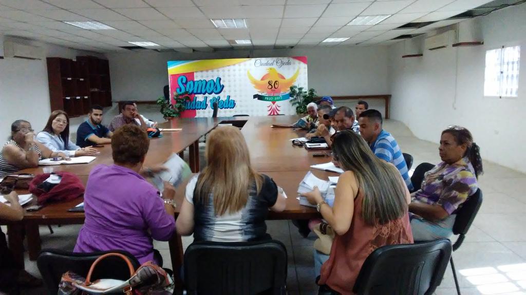 UntAlonsoOjeda's tweet photo. ¡Por el progreso de nuestro Municipio Lagunillas! #UNTParroquiaAlonso se organiza el día de #hoy. El día Mañana en Lagunillas se realizará Censo para créditos de mejoramiento de vivienda. https://t.co/oOT5iABAa3