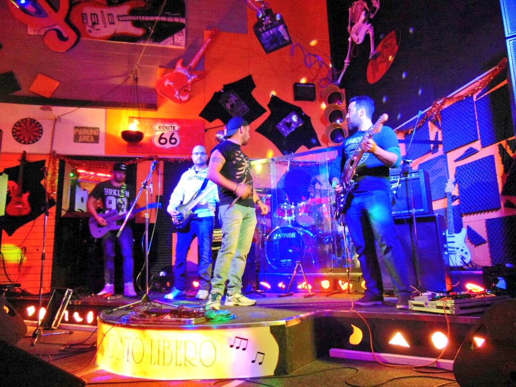 JoelSepelJOELSE's tweet photo. #smu #SMUCasarile #crumblenot #crumblenotlive #powerband #joelse #JOELSEPEL #JoelSepel #Performer #ToPlayLive #joelesepel #Cantador #JOELESEPEL #JoelSe #SMULive#ROCKEROS #SongWriters #MUSICOS #musicistirock #crumblenotonstage #hybridvoice #bestsinger #Composers #FrontMan #bigones https://t.co/uNHazN3OAw
