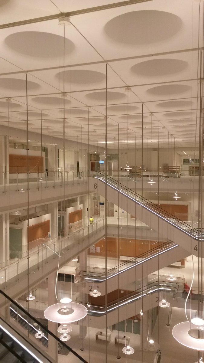 Le Tribunal de Paris signé @RPBWARCHITECTS, lauréat de l'#Equerre2017. #teamarchi