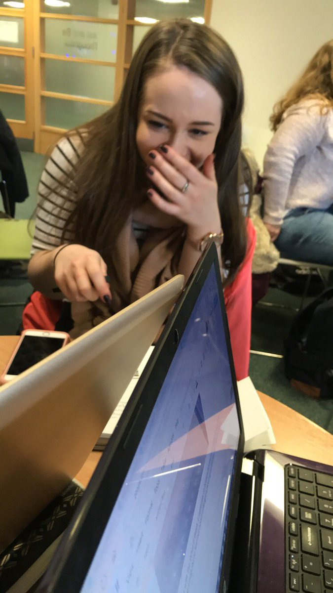 mrcarline99's tweet photo. This is what 5 hours in the library does to you.. #GUWhatIf17 https://t.co/bhlycgpOIn