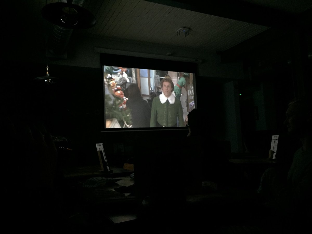 EnactusLincoln's tweet photo. What better way to say goodbye to November than with a society screening of Elf 😍😍 https://t.co/rmS34SwtDL