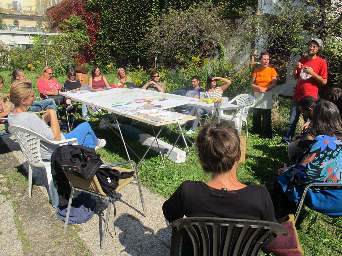 currystonefdn's tweet photo. #SocialDesignCircle honoree @iconoclasistas is a Buenos Aires design duo led by Julia Risler and Pablo Ares. The group uses #collectivemapping to represent social issues, their interconnections, and begin the process of resolution. Learn more at https://t.co/o5urgqtv71 https://t.co/v5Luinhyk9