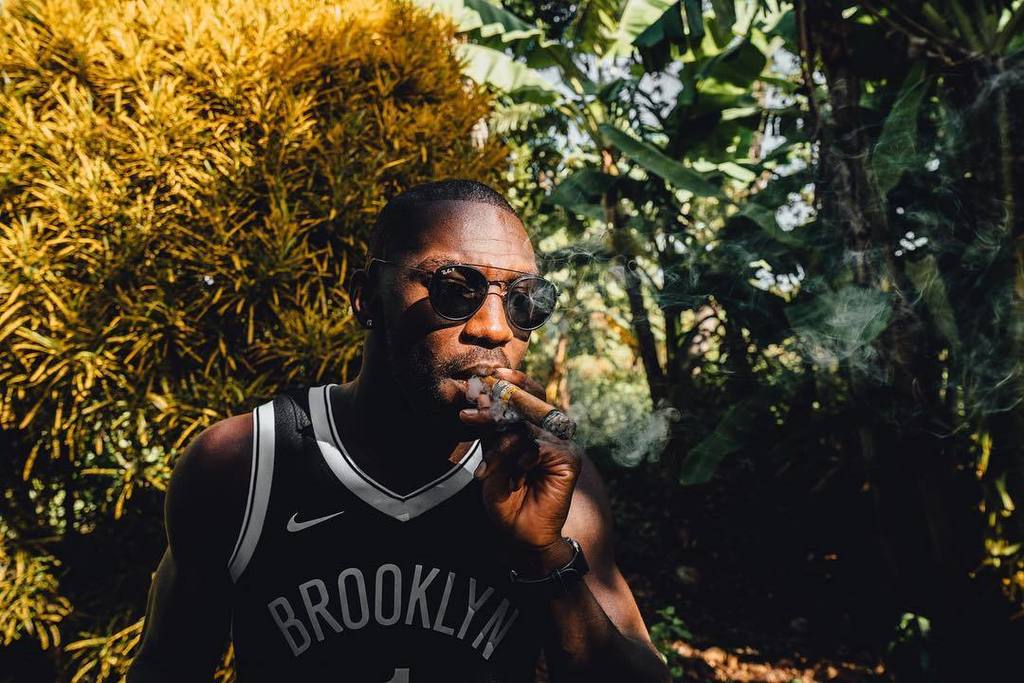 Patlarea's tweet photo. Would you like a cigar? #purementcubain 📸: @ahtlaqdmm https://t.co/j05zUavTxe