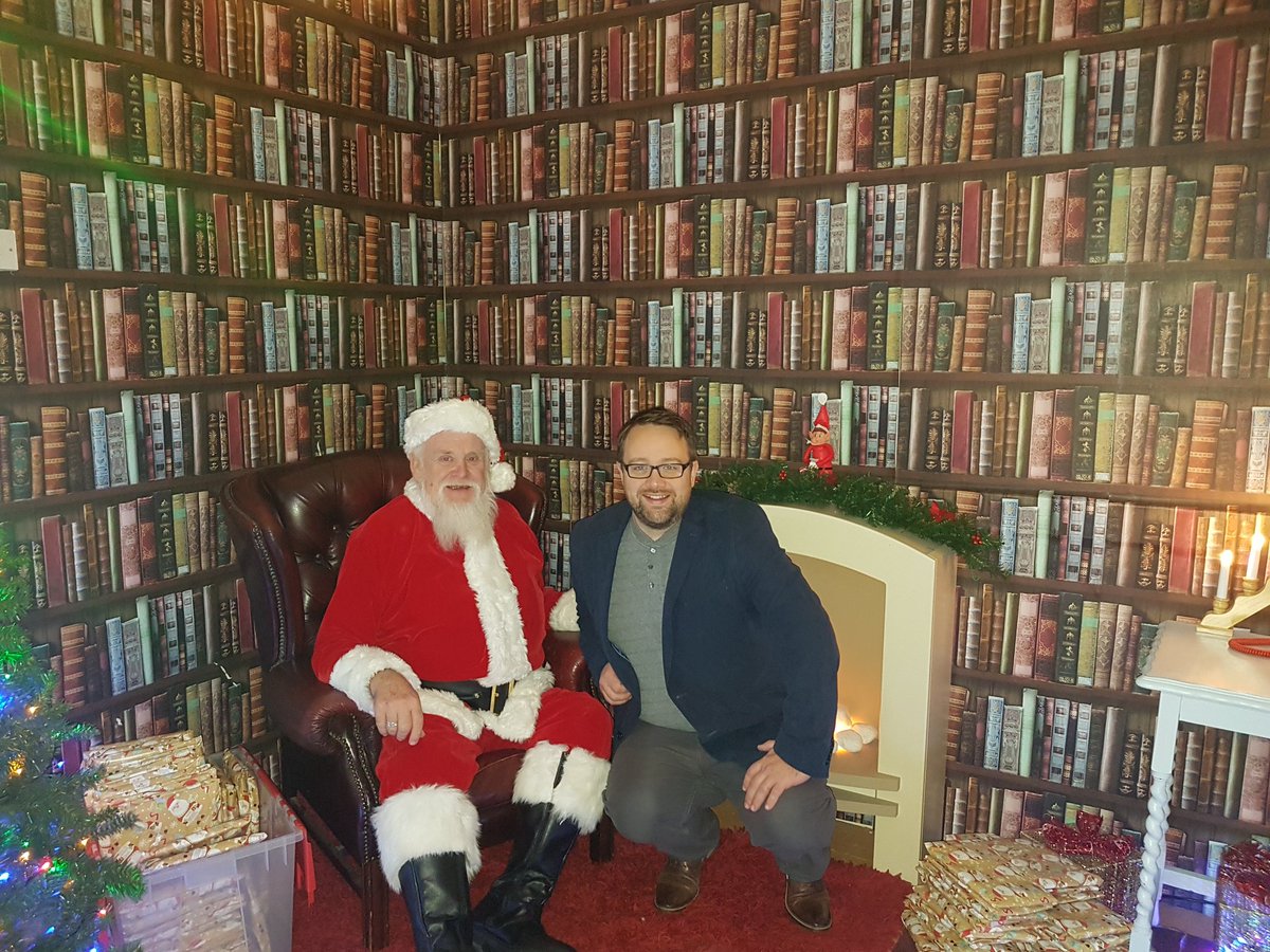 LMBBYLIGHTS's tweet photo. It was lovely seeing @CPJElmore at our Annual Community Christmas Fayre yesterday. Did ﹰSanta put on the #naughty or #Nice list? 🎅 Thank you for coming https://t.co/geZSS55FbI