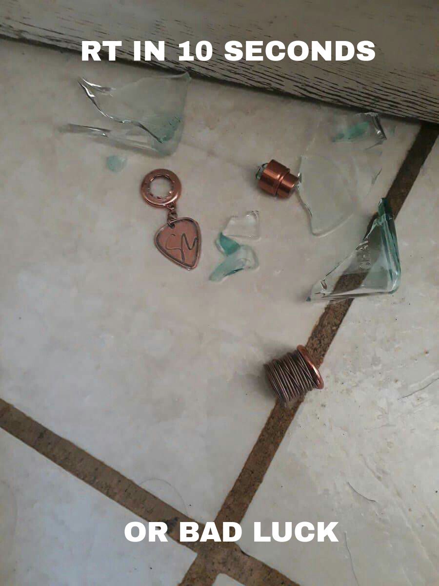 JESZCZE RAZ ZOBACZE U SIEBIE NA TL TE JEBANE SZKLO TO BEDE WAS DO CHUJA BLOKOWAC, BYE