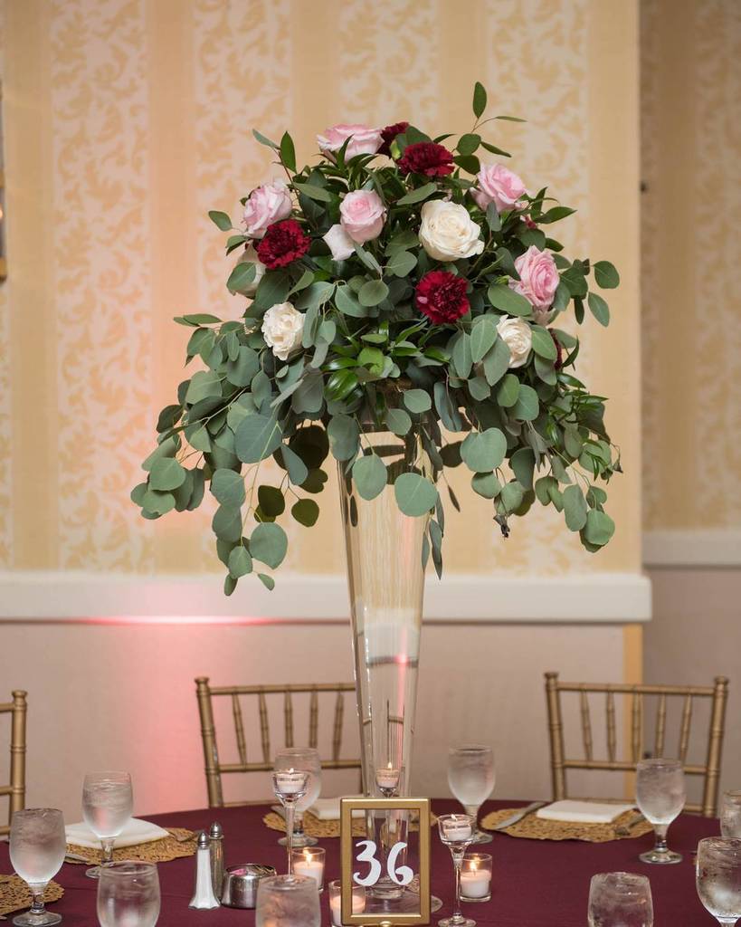 panache_style's tweet photo. Rich burgundy tones in the bouquet reflect the beautiful design.
Florals and Décor: @Panache_Style
Photographer: @kimberlyphotog
Planner: @ats_events
Furniture: @truelovevintage
Ceremony Venue: West Palm Beach Lake Pavilion
.
.
.
.
.
#PanacheStyle #flowerlover #flowerstal… https://t.co/69tPBIss6s