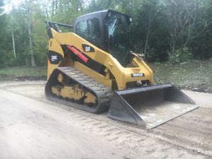 JakeScheckel's tweet photo. This is longshot but worth a try.   Cat 289c skidsteer similar to pic Stolen off job site on hwy92 keokuk cty Iowa just west of hwy 21 junction over weekend. Please retweet/share if you know anybody in that area! https://t.co/NZW5jpfI5S