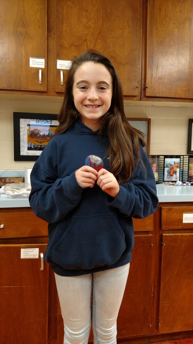 KnightsSms's tweet photo. School is back in full swing @KnightsSms , and today another #615rocks was discovered! https://t.co/NWd6HeDn01
