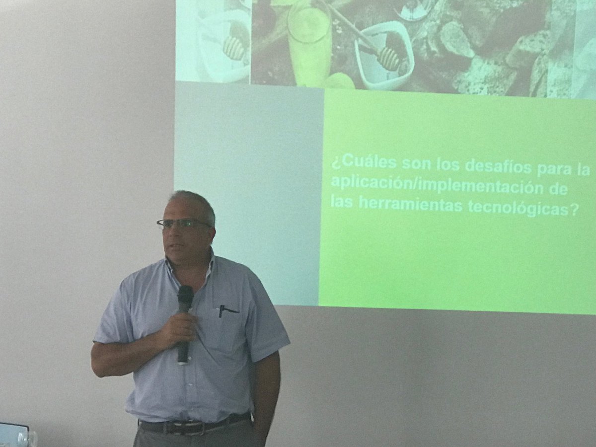 FerraroDaiana's tweet photo. Ahora el vicepresidente del INIA cerrando la jornada del taller para elaborar el plan estratégico de incorporación de ciencia y tecnología al sector alimentario @INIA_UY @transforma_uy https://t.co/NsVum1mBzn