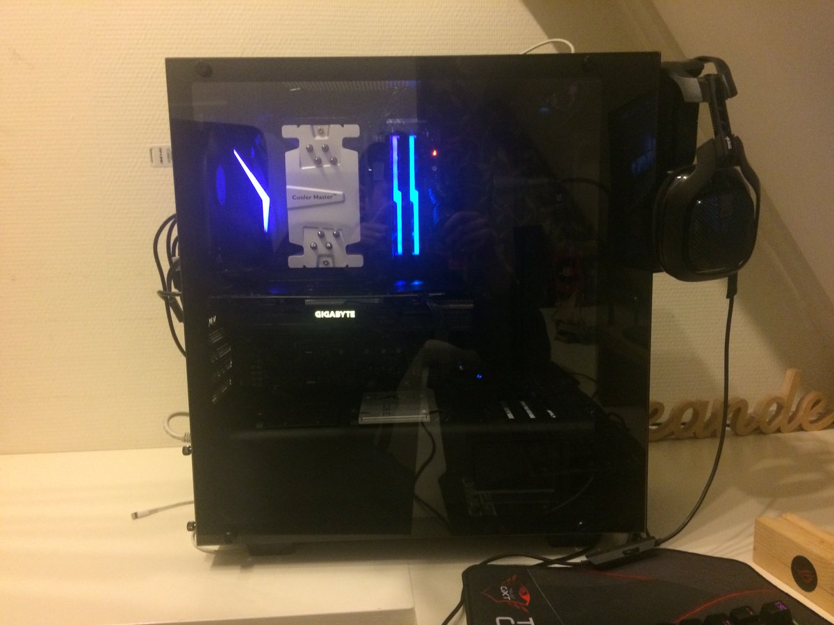 itzThorminator's tweet photo. ##Showmyrig https://t.co/Myja7WTlT4