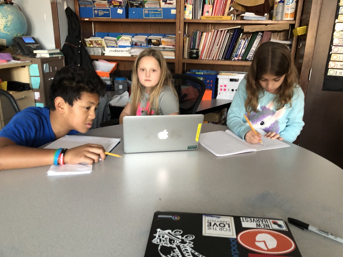 MrDaleyLeads's tweet photo. Kicked off our research on the #ChristopherColumbusDebate today in #5thgrade! Excited to see their growth and embark in some serious #CourageousConversations! #coteaching #WLRiverhawks #497pd https://t.co/xMdQEzrTD4