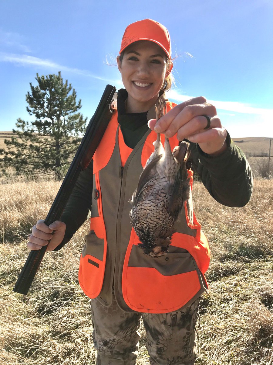 Pretty Hunter @be_adventuress with her first #quail while hunting with family this weekend for #Thanksgiving! 🤗 #womenwhohunt