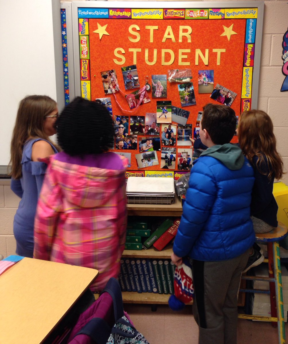 WoodcrestKstars's tweet photo. Building community through our Star Student board #ItsAllAboutWE #studentvoice #novthankschallenge https://t.co/fO9RUe6Mg7