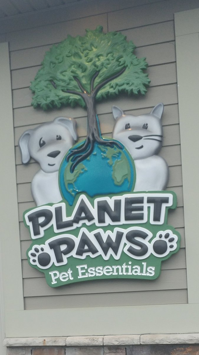 hfxgroom's tweet photo. Just saved my cats life by shopping at #planetpaws @RodneyHabib #natural #biological #happycat https://t.co/WAc9UNkKX0