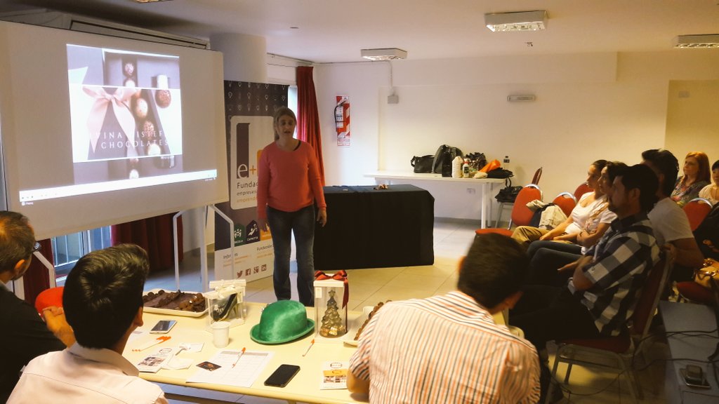fundacionEmasE's tweet photo. Pitcheos #PdN2017 - 2°Edición!
Presentación de Propuestas valor de #Emprendedores ante mentores.
#ClubdelPitch #Vinculación #Capacitación #inspiración https://t.co/yBSUJH0zE0