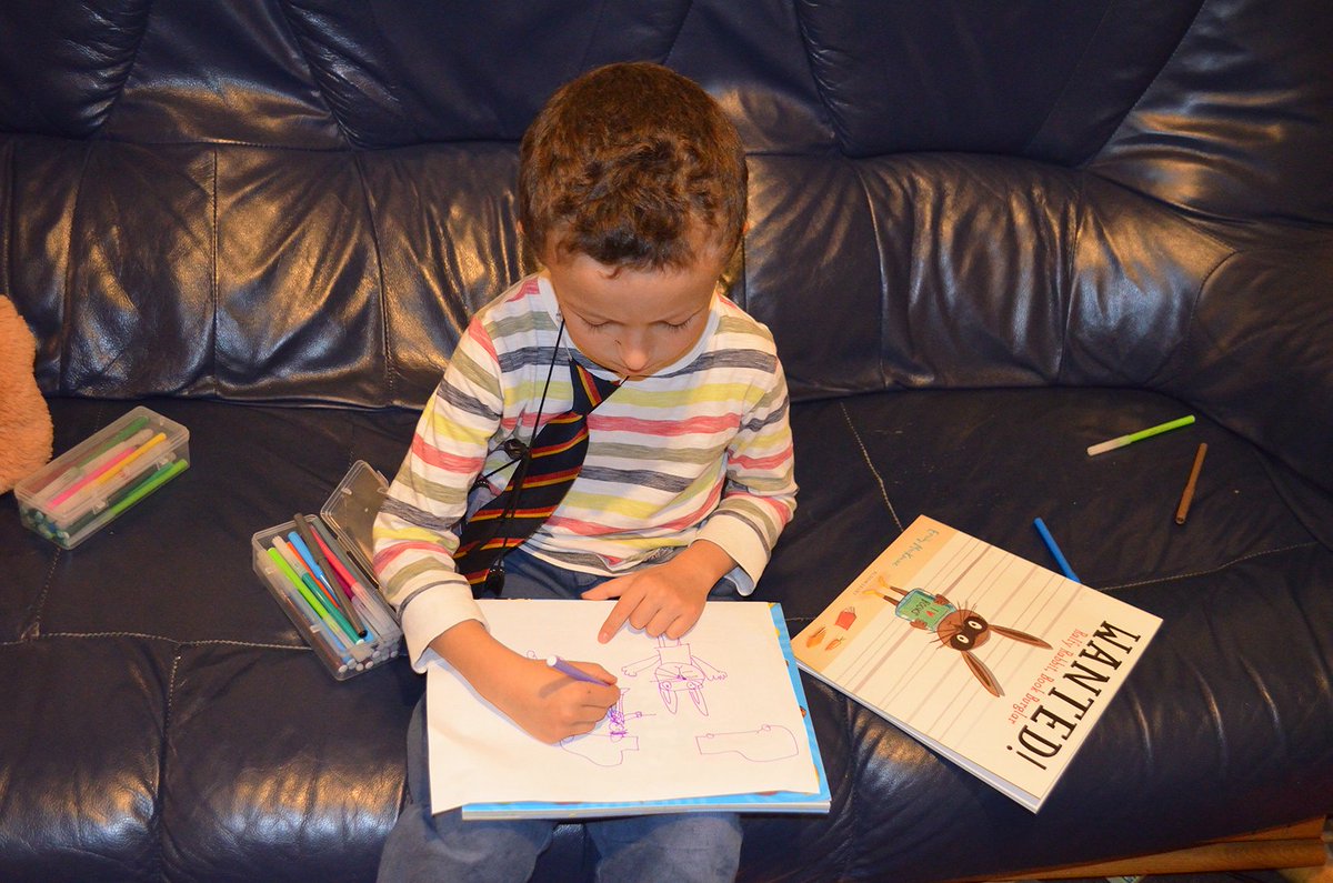 WBurghPrimary's tweet photo. Anton completing his #BookDares for #BookWeekScot #WillybugsReads A new cover for his favourite book and reading the newspaper. Well done, Anton. https://t.co/WtVUndcvQC
