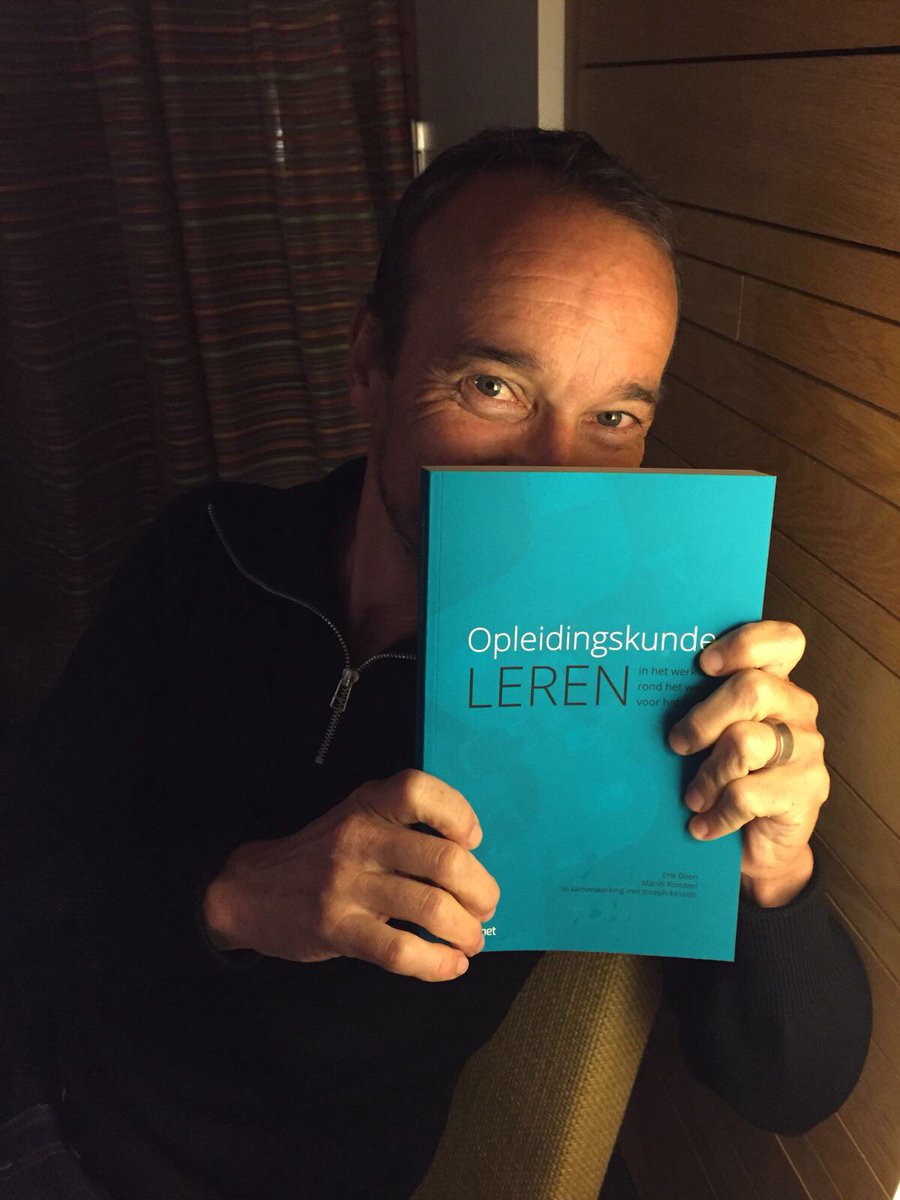 <a href="/marielrondeel/">Mariël Rondeel</a> @JosephWMarie <a href="/timwoe/">Tim Woensdregt</a> Op die foto van toen zag het er dus heel anders uit. 
Nu, 11 maanden later, de helft dunner, een stuk beter en veel mooier. #opleidingskunde #lereninhetwerkrondhetwerkvoorhetwerk <a href="/marielrondeel/">Mariël Rondeel</a> @JosephWMarie