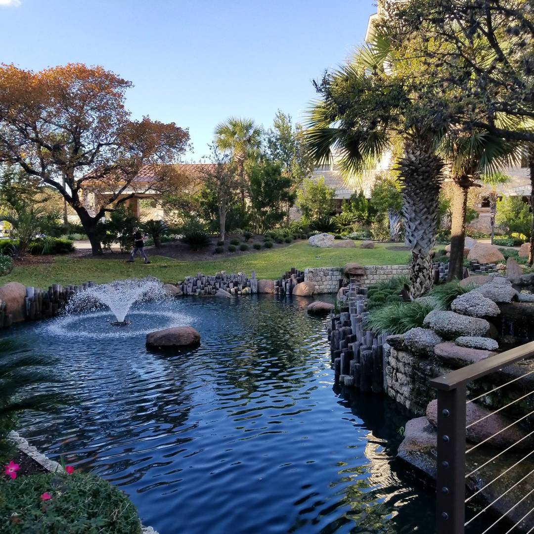 nicoleAMPP's tweet photo. #DestinationTX off to a great start here at @hsbresort ! https://t.co/7WZasyrREv