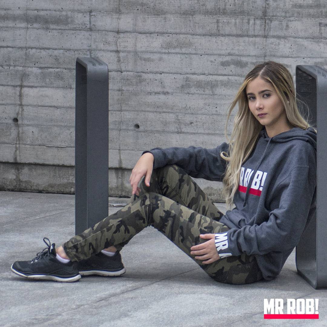 mrrobmx's tweet photo. El #frio también tiene estilo❄☃️
Nueva sudadera MR ROB!
Consiguela aquí👉https://t.co/Z2TujmCCK3
Entregas personales en la CDMX📦
#Kichink #MrRobStore #HechoEnMéxico🇲🇽 https://t.co/ERmFRvC19M