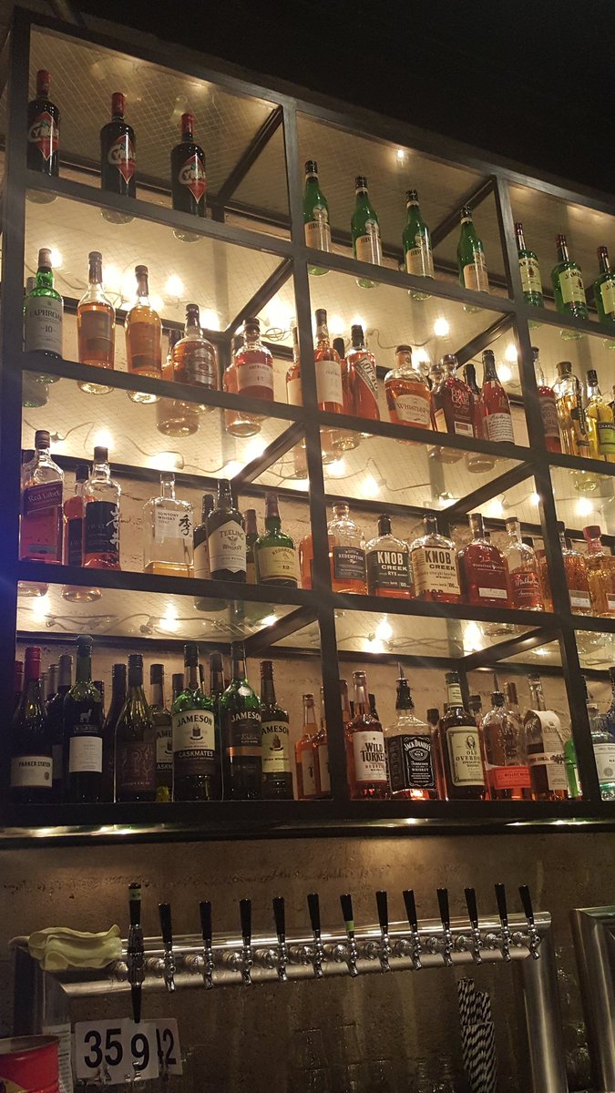 WhiskeyQuestion's tweet photo. After a long day, what's your choice? #scotch #inmybelly #makesmehappy #needsuggestions #oknotjustscotch @Laphroaig  @GlenmorangieUSA  @AberlourVC  @ObanMalt  @WhistlePigRye  @RedbreastWhisky  @SuntoryWhisky  @knobcreek https://t.co/2rph6PVnWj