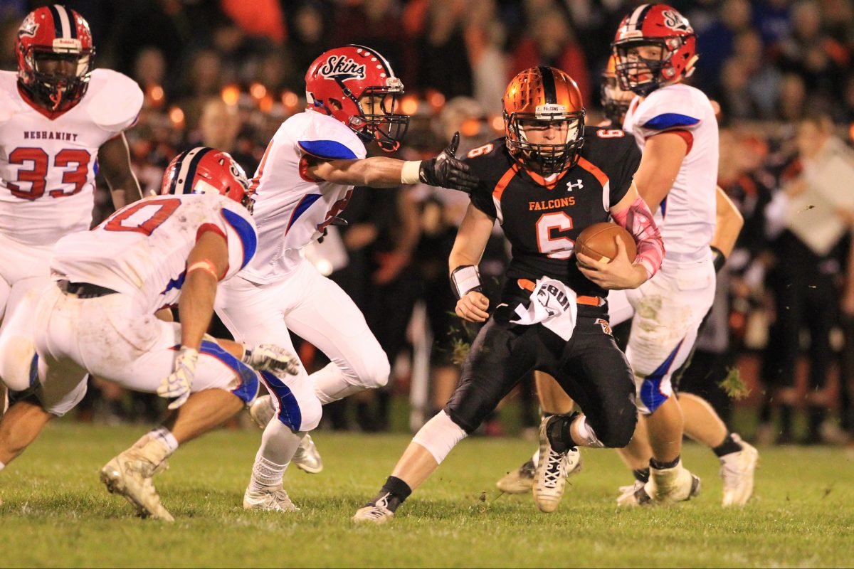 _TheOZone's tweet photo. All-Suburban One League Football Team: https://t.co/afGyPm9eMv @pennsburyfb @CBWestFootball @KnightsLoyalty @UMHSBEARS @UMGoldenBears @crnorthfootball @crsfootball @CRSsports https://t.co/wqroxUjdL0
