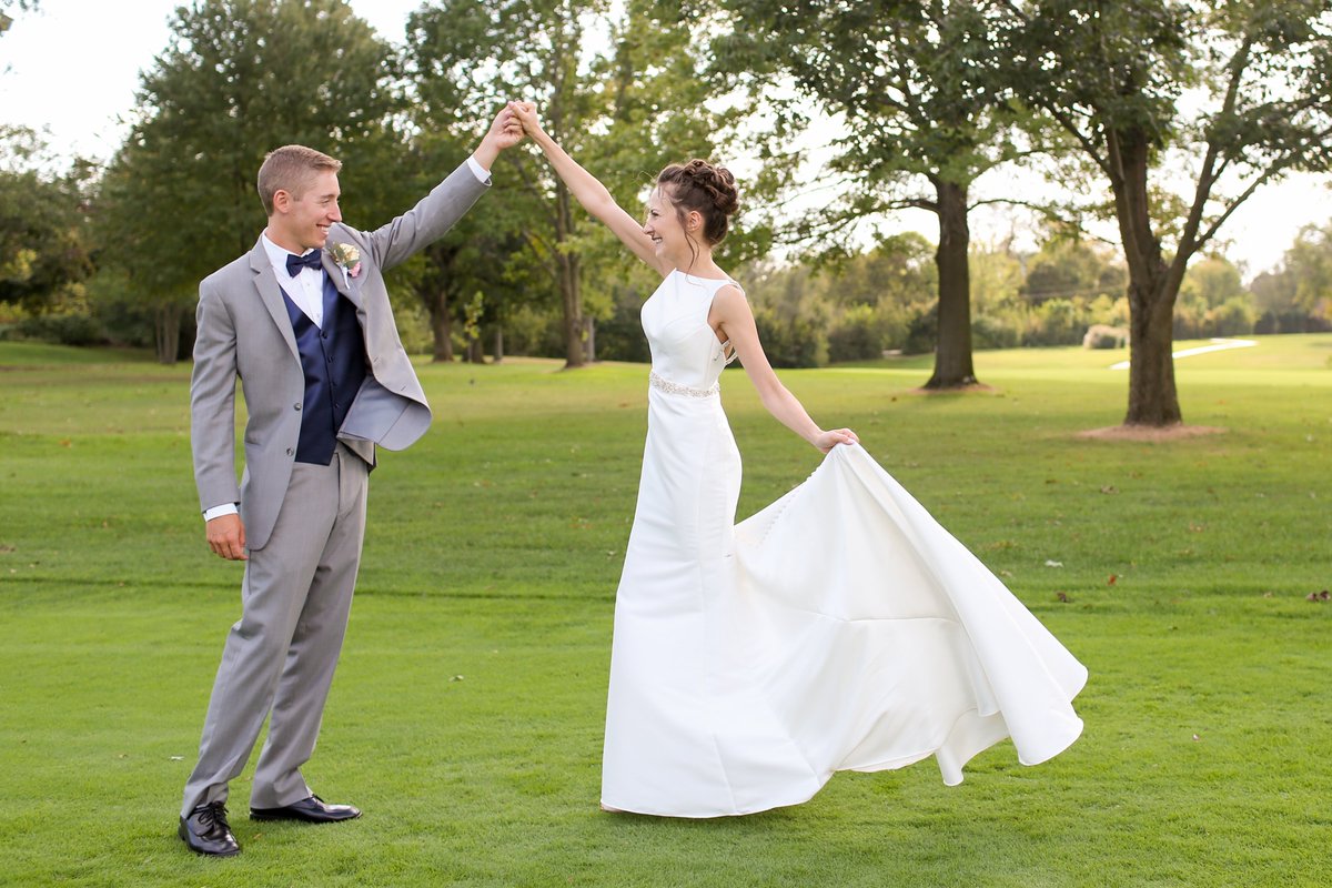 KMDenta's tweet photo. Love, laughter &amp; #happilyhilleverafter! @kmdenta is now @KathleenMHill. https://t.co/jkaO6RJlKQ
