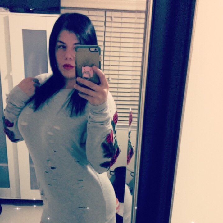 Neen725's tweet photo. #NewProfilePic https://t.co/YEVmatFL56