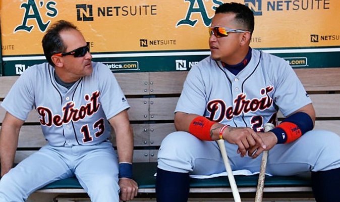 Meridianoonline's tweet photo. #MiguelCabrera apoya la candidatura de #Vizquel (+Foto) #MLB #HOF https://t.co/lBAdyWw1Ab https://t.co/eJ6CtRrP05