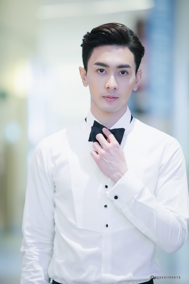 NatthewClub's tweet image. [Pics] 27.11.17 @nat_thew &amp;gt;&amp;gt;&amp;gt; ‘Manhunt International’ by Hookkii #1