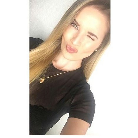 alecarcamo6's tweet photo. Besitos 💋 de buenas noches @Kimy2Ramos https://t.co/XMjyEfKkMo