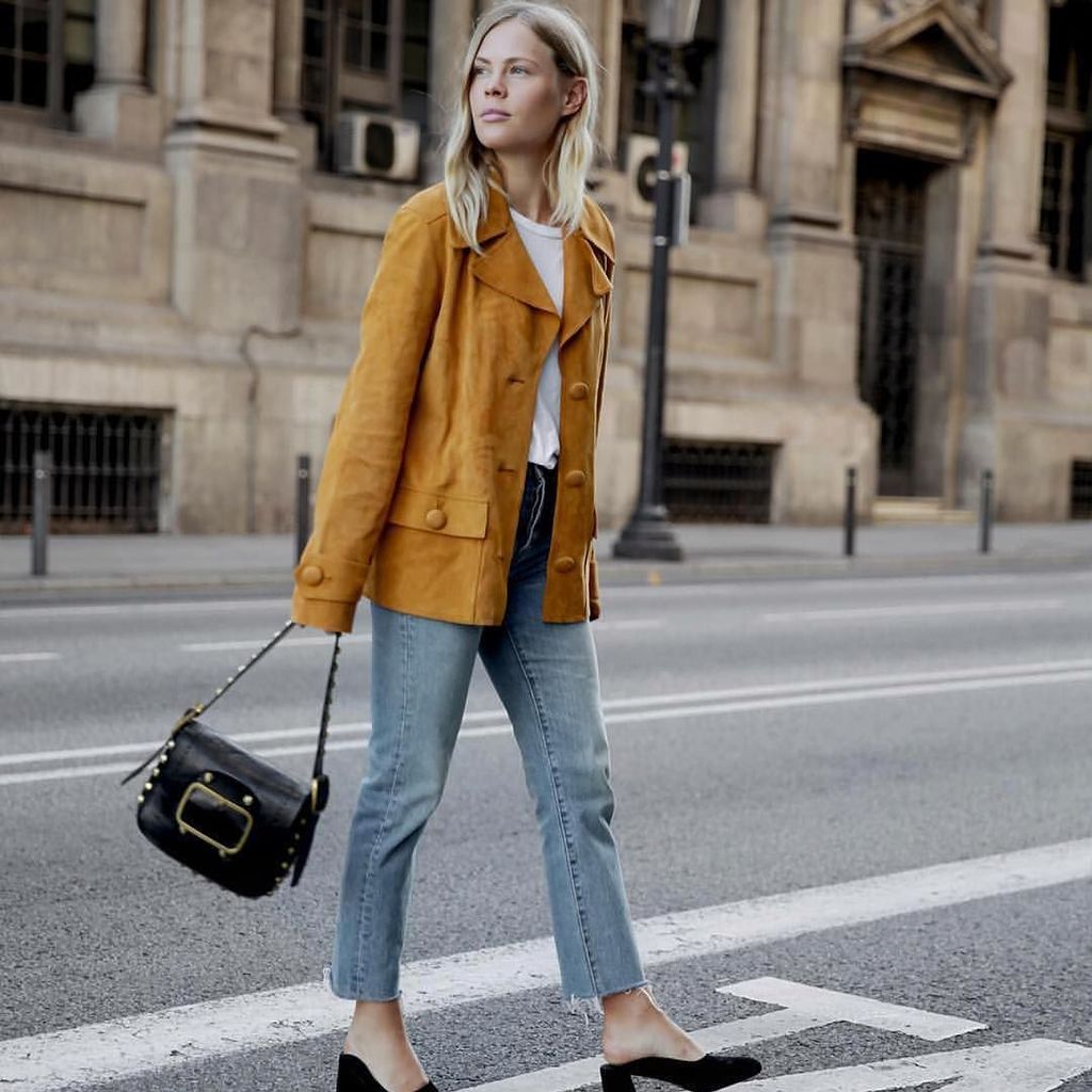 Effortlessly chic ✨ We are mustard obsessed lately!!! 💛💛💛 ift.tt/2iW4vvF