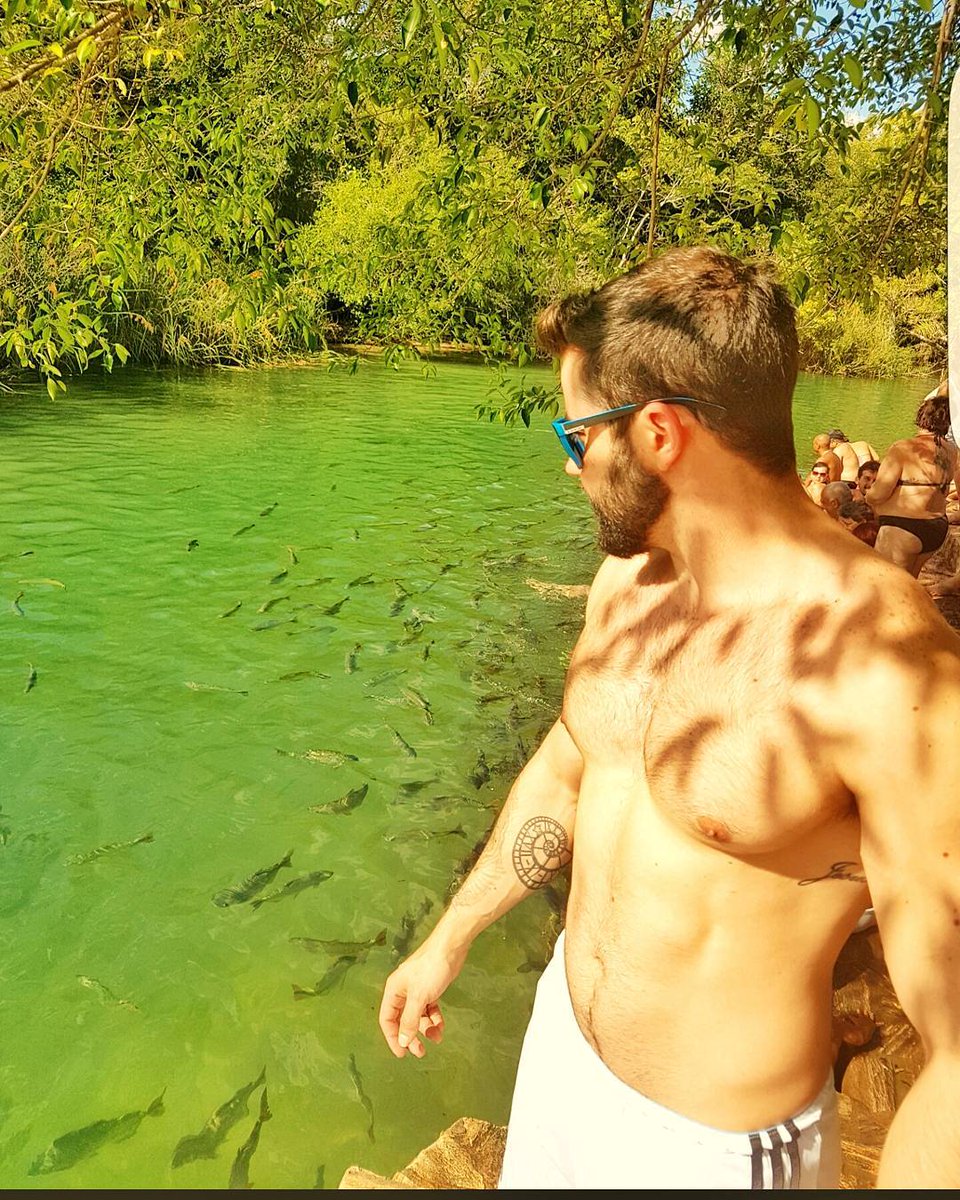 BonitoMSOFICIAL's tweet photo. ''Que tal nadar ao lado desses peixes no Balneário Municipal? '' 😉

by:@rafaelmellotrip

Conheça Bonito com a #AgenciaSucuri
https://t.co/0PT3Tmrozg https://t.co/0Nxaza2TF5